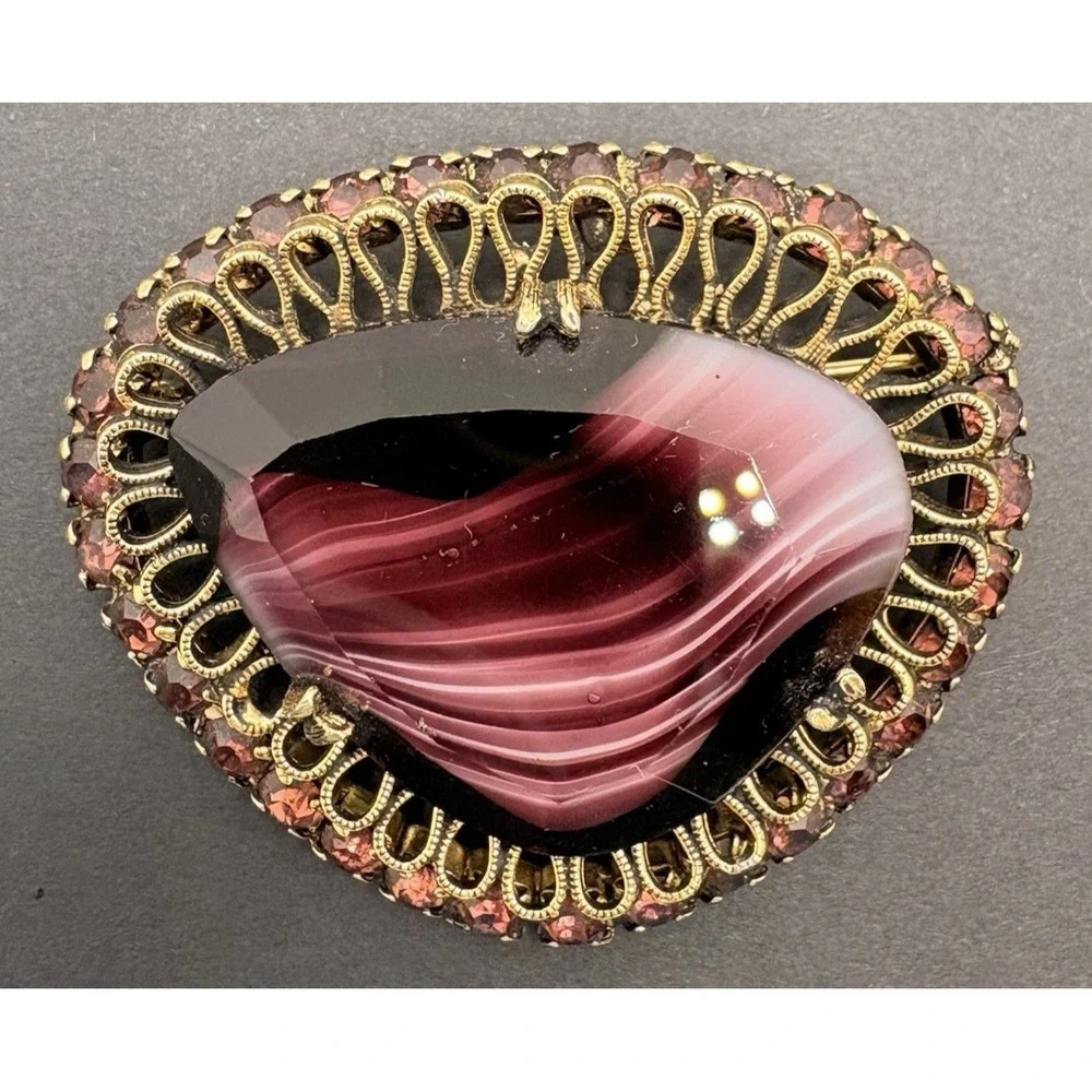 Vintage Purple Banded Glass & Rhinestones‎ Brooch w/ Gold Tone Filigree 2